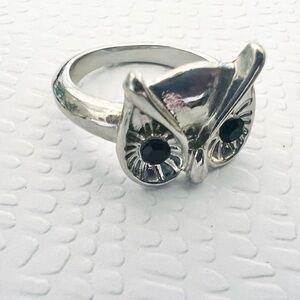 OWL Silvertone ring size 5